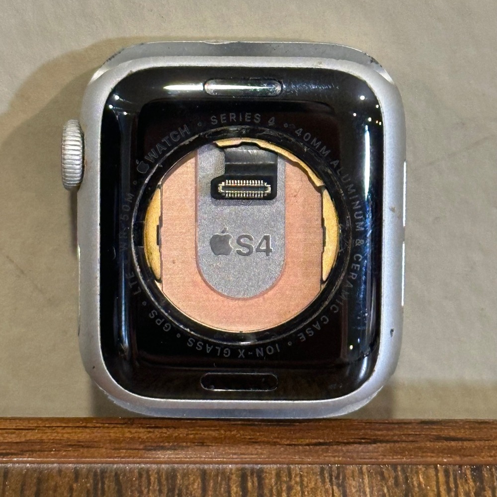 Apple Watch Series 4 40mm GPS Cellular Silver Aluminum Parts Repair S4